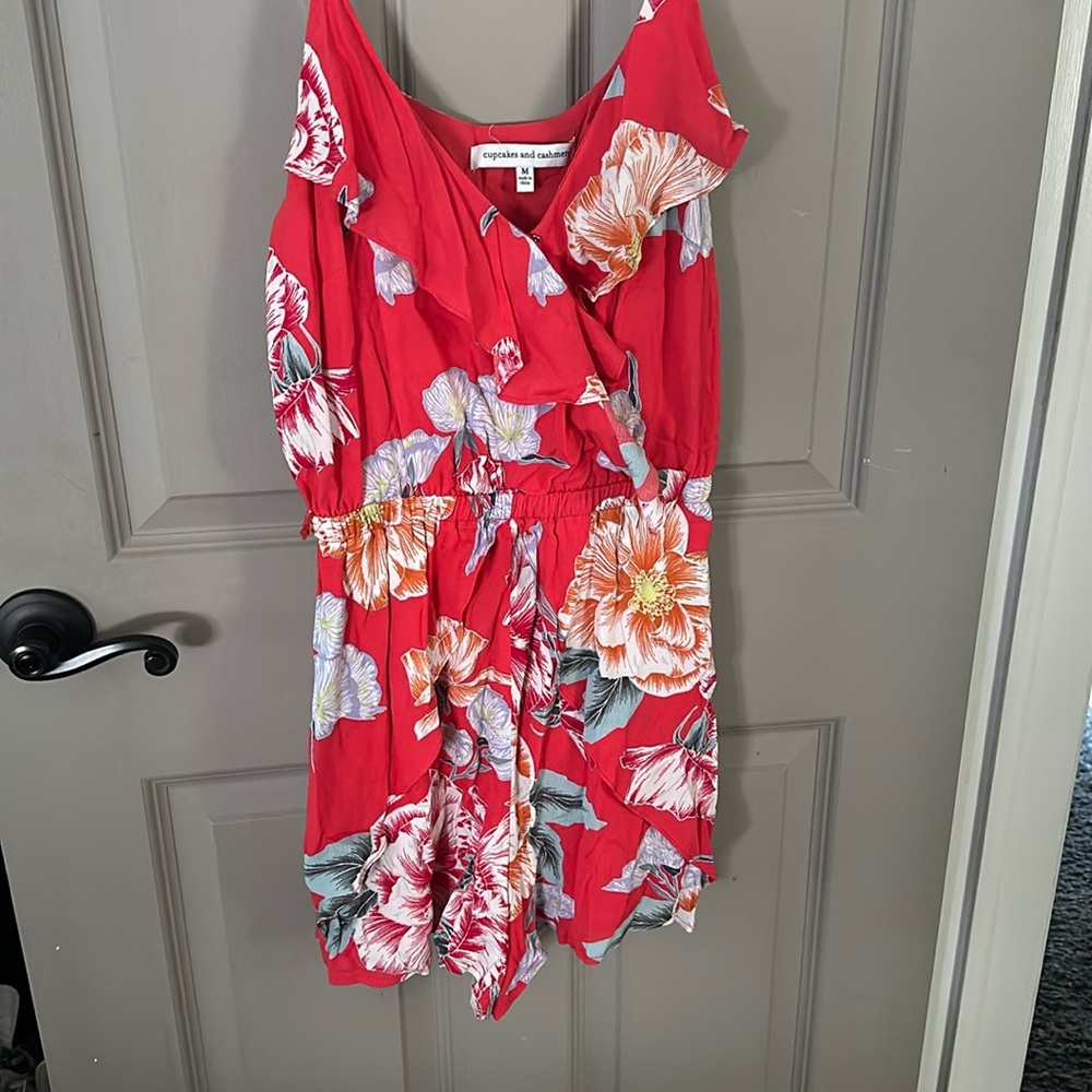 Cupcakes and Cashmere astra floral romper